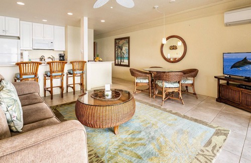 Historic Kailua Village Condo | 🏖️Best Oceanview! | AC | Walk to Town | Outdoor Lanai