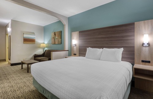 Seven Oaks Hotel | Best Western Executive Inn & Suites