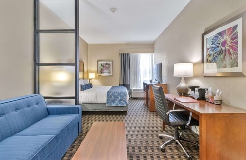 Greenville - Spartanburg Hotel | Best Western Plus Greenville I-385 Inn & Suites