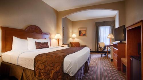 Southwest Raleigh Hotel | Best Western Plus Edison Inn