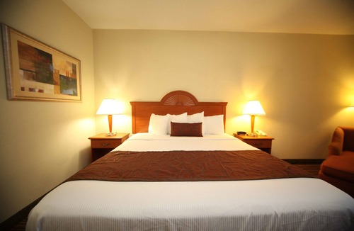 Southwest Raleigh Hotel | Best Western Plus Edison Inn