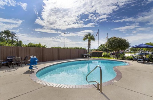 Sulphur Hotel | Best Western Plus Executive Hotel & Suites