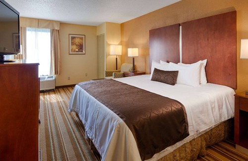 Sandston Hotel | Best Western Plus Richmond Airport Hotel