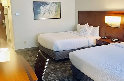 North Myrtle Beach Hotel | Better Choice for your Vacation! Near Barefoot Landing + Myrtle's Sights!