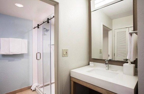 North Myrtle Beach Hotel | Better Choice for your Vacation! Near Barefoot Landing + Myrtle's Sights!