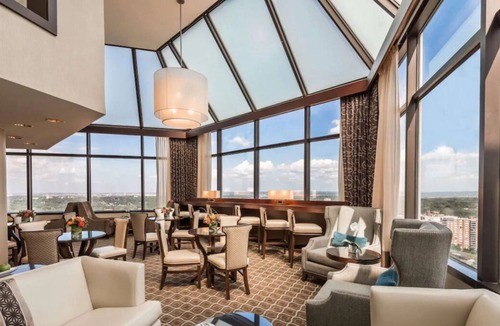 Alexandria West House | Better Choice for your Vacation! 2 Comfortable Units, Pool, Pet-friendly, Bar
