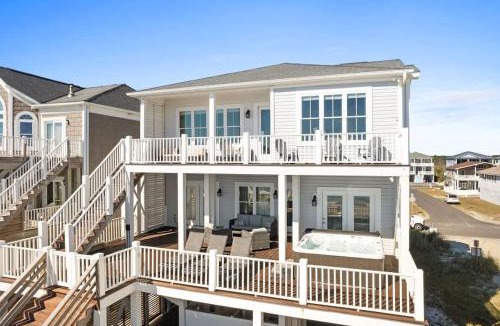 Ocean Isle Beach House | Betty Lou's State of Mind by Brunswick Vacation Rentals - Oceanfront with Hot tub