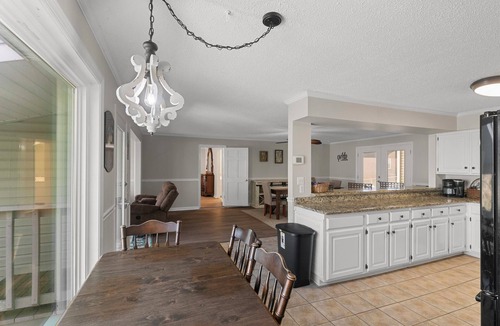 Shorterville House | BIG WATER views in Abbeville: 3BR, Master Ste, Hot Tub, Ice Machine, Beach Area