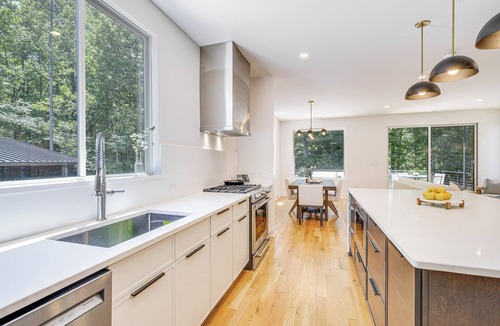 Hillsborough House | Bike to Dtwn Hillsborough! Modern Home w/ Yard