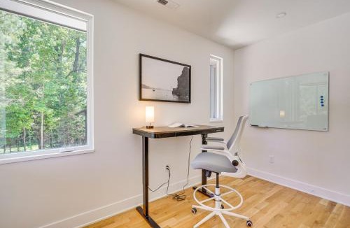 Hillsborough House | Bike to Dtwn Hillsborough! Modern Home w/Yard