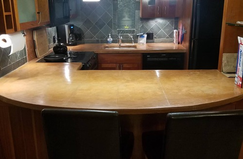 Kihei Condo | Bingo! KKN's TROPHY Unit! Deluxe Renovation, Central Split A/C & Ground Floor.