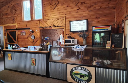 Hampton Hostel | Black Bear Resort