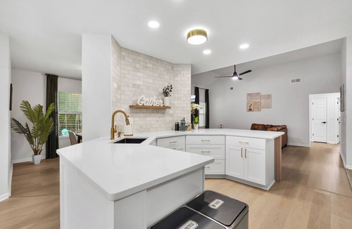 Savannah House | Blissful Retreat Savannah/PET Friendly/3 BD/2 BATH