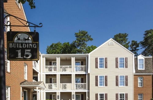 Williamsburg House | BLOCK WM Kingsgate 2br