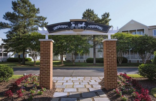 Williamsburg House | BLOCK WM Kingsgate 2br