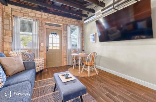 Baird Apartment | Blu Baird