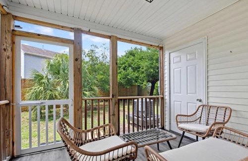Charleston House | Blue Belle - Across from Pool near Credit One