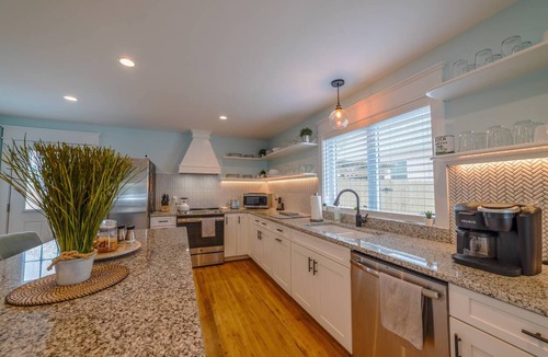 Cape Charles House | Blue Haven Home, Fire Pit & Blocks from Beach
