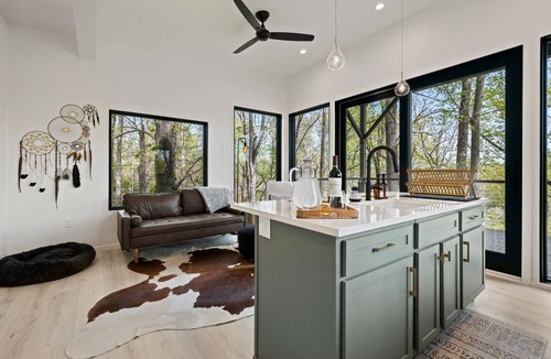 Alexander House | Blue Heron Hideaway & Lofty Ledges Hangout