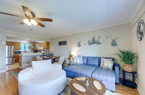 Fairfield Harbour Condo | Blue Pelican River Oasis on the Neus! Walk to Pier