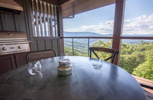 Lenoir House | Blue Ridge Mtn Club Condo C-303