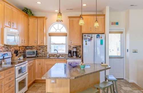 Ocean City Beach House | Blue Skies- beautifully furnished & comfortable beach home