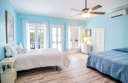 Interlachen Bed & Breakfast | Blue Sky Manor