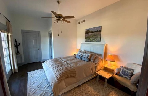 Belton House | Bluebonnet Ridge - Historical Family Farm!
