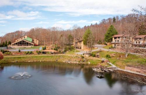 Tynecastle Hotel | Bluegreen Vacations Blue Ridge Village, an Ascend Collection Resort