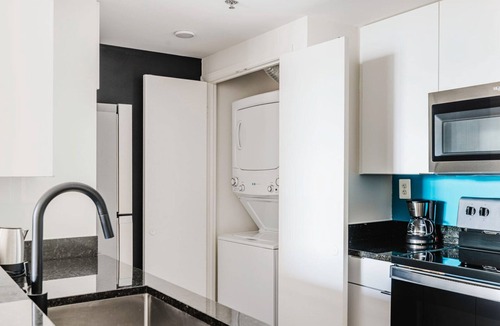 Ballston Apartment | Blueground | Ballston, pool, nr Arlington Park