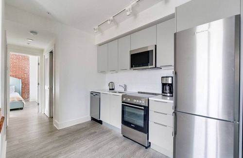 Navy Yard Apartment | Blueground | Capitol Riverfront, rooftop, nr National Mall