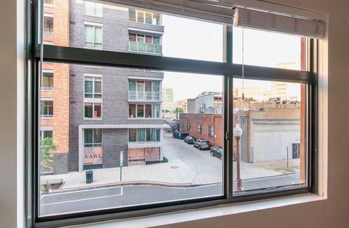 Clarendon Apartment | Blueground | Lyon Village, rooftop, nr Arlington Cemetery