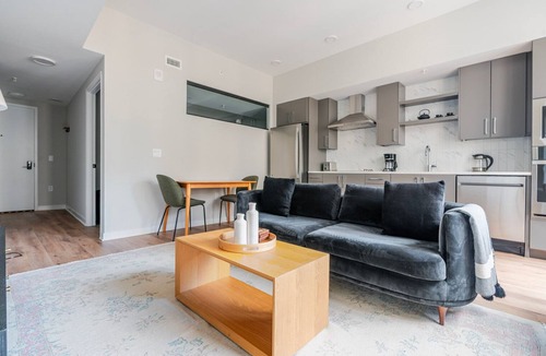 Clarendon Apartment | Blueground | Lyon Village, pool, nr Arlington Cemetery