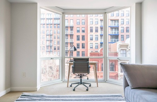 Penn Quarter Apartment | Blueground | Penn Quarter, pool & w/d, nr museums
