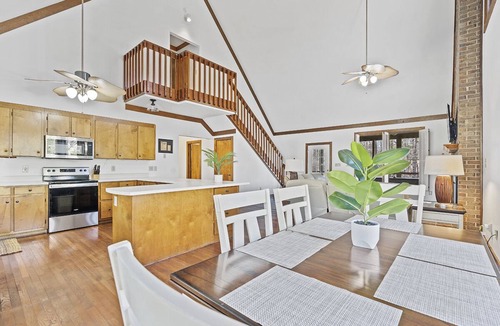 Ninety Six House | Boat Drinks: Awesome home in great neighborhood on Greenwood side
