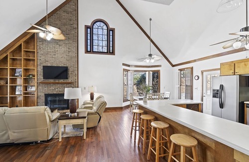 Ninety Six House | Boat Drinks: Awesome home in great neighborhood on Greenwood side