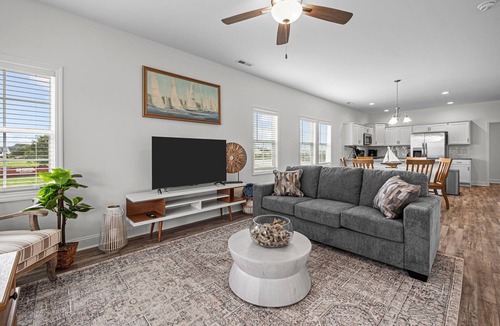 Cedar Point House | Boater's Cove, 3BR/2BA, Neighborhood Boat Ramp