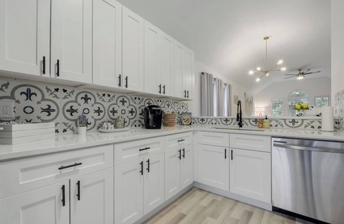 McKinney House | Boho Chic Retreat Near SOCO & McKinney Falls| AVAIL ACL