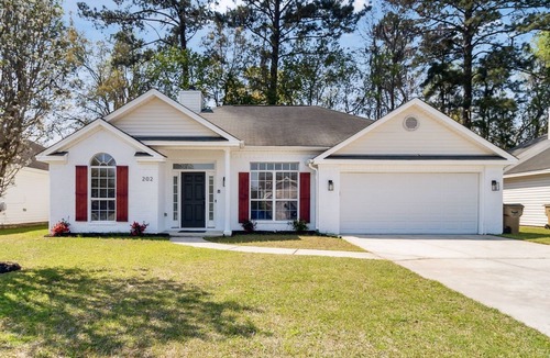 Savannah House | Boho Chic Retreat Savannah/Dog Friendly/3 BD/2 BATH
