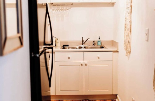 Wilmington Historic District Apartment | Boho loft studio in downtown Wilmington beach gear provided pet friendly