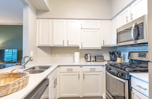 Willow Run Apartment | Boulevard Stays - Pflugerville