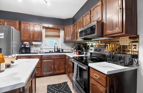 North Newport News House | Boutique Family Retreat near Fort Eustis & Williamsburg