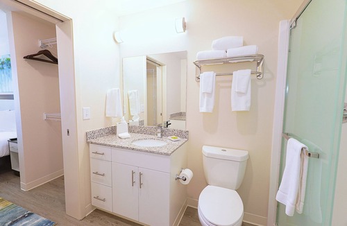 Charlotte Apartment | Brand New 1 Bedroom 1 Bath Fully Equipped Kitchens