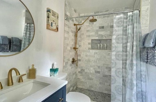West Falls Church Apartment | Brand New, Cozy, Modern, One-bedroom Apartment
