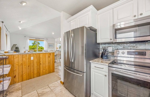 Farrow Shores House | Brand New Oceanside Salvo Home, Dog Friendly with Hot Tub