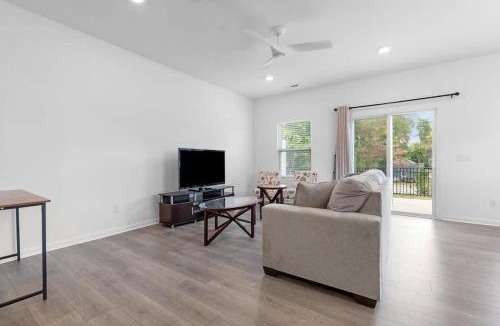Greensboro House | Brand New Townhome 2024 Great Deal