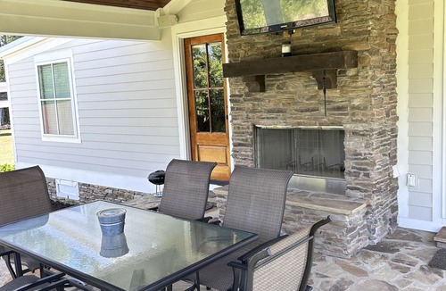 Martinez House | Brand new upscale home conveniently located off 1-20 and 520