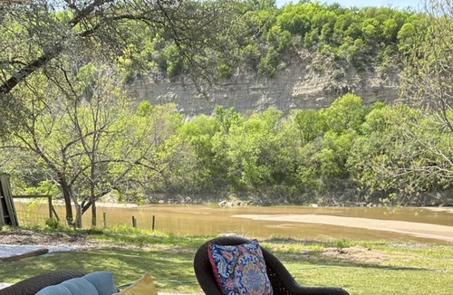 Millsap Cabin | Brazos River Cabin and Patio w/ River Access