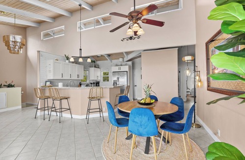 Kailua-Kona House | Breezy Pool Oasis 5BR AC Ocean Views 5min to Beach