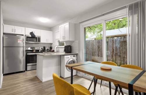 Hyde Park Apartment | Bright 1BR Apt: Walk to UT/Near Downtown